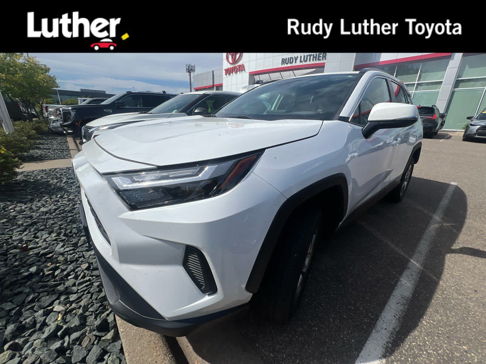 Certified 2022 Toyota RAV4 XLE AWD/4WD image 1