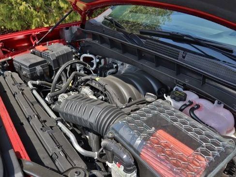 New 2026 GMC Sierra 1500 AT4 w/ Technology Package AWD/4WD image 17
