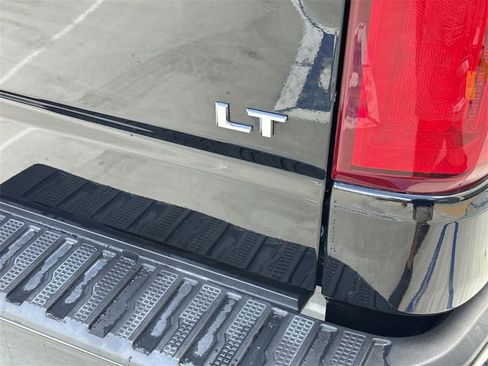 Used 2022 Chevrolet Silverado 1500 LT Trail Boss w/ Convenience Package II image 30