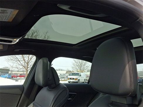 Certified 2022 Mercedes-Benz C 300 4MATIC Sedan image 14