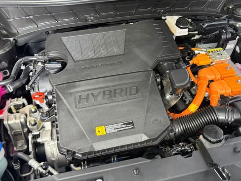 Used 2024 Kia Niro EX Touring image 36