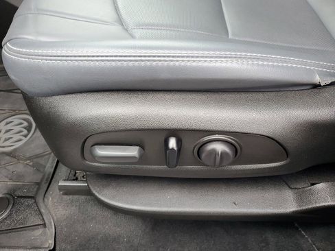 Certified 2024 Buick Enclave Essence w/ Experience Buick Package image 9