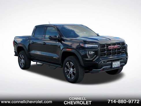 Used 2024 GMC Canyon AT4 w/ Technology Package image 3