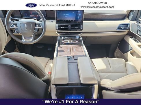 Used 2024 Lincoln Navigator Premiere AWD/4WD image 10