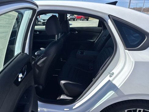 Used 2022 Kia Forte GT image 7