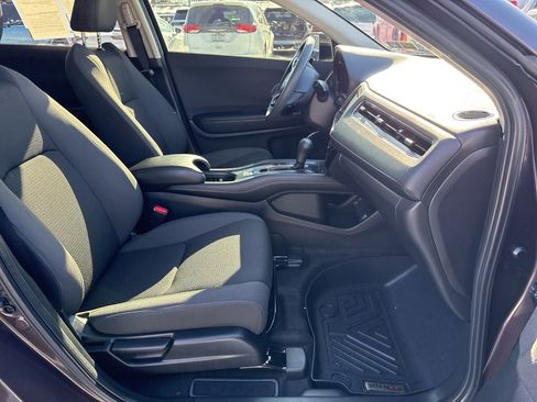 Used 2021 Honda HR-V EX image 12