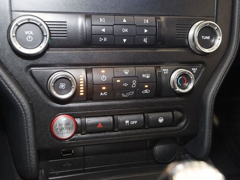 Used 2019 Ford Mustang GT RWD image 31