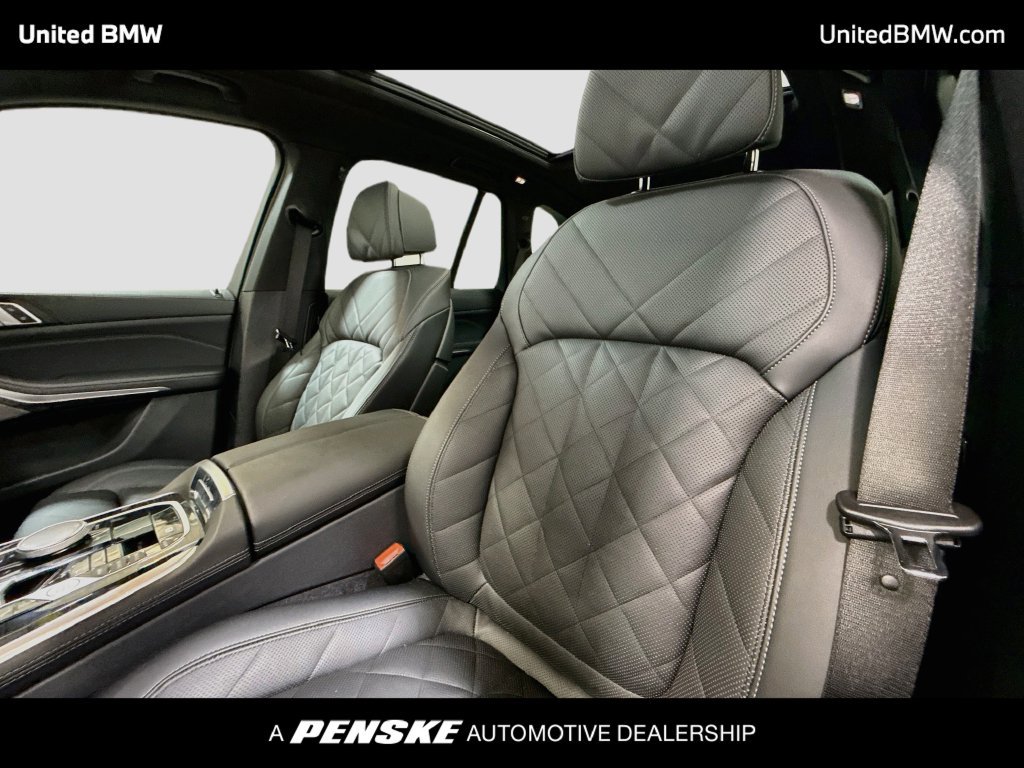 Certified 2026 BMW X5 M60i AWD/4WD image 12