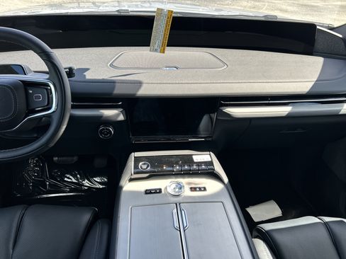 New 2025 Lincoln Navigator Reserve w/ Jet Appearance Package image 11