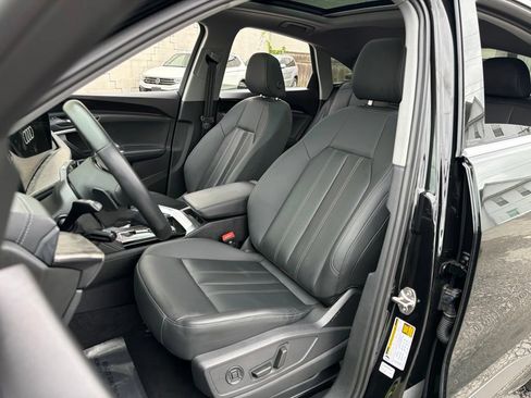 Used 2025 Audi Q5 Premium w/ Convenience Package AWD/4WD image 28