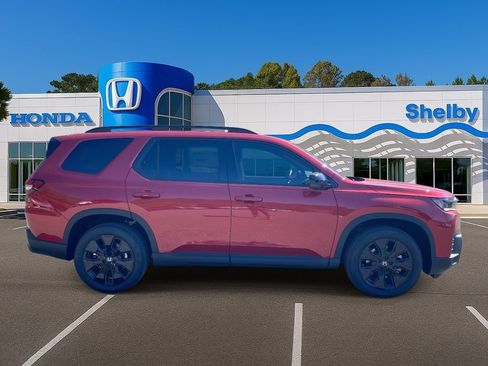 New 2026 Honda Pilot Black Edition image 9