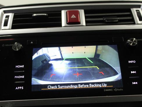 Used 2017 Subaru Outback 2.5i Premium image 13