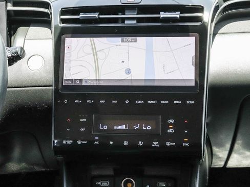 Used 2023 Hyundai Tucson Limited AWD/4WD image 18