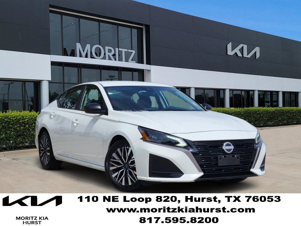 Used 2026 Nissan Altima 2.5 SV FWD image 1