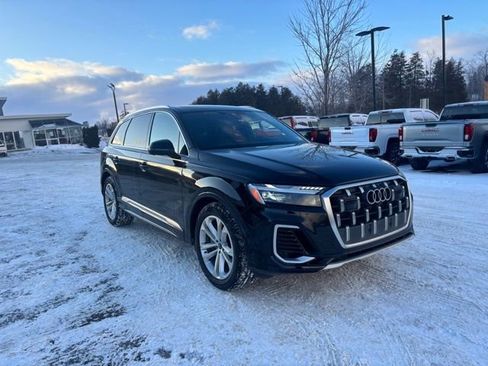 Certified 2025 Audi Q7 3.0T Prestige w/ Prestige Package image 3