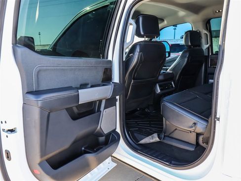 Used 2024 Ford F250 Lariat image 25