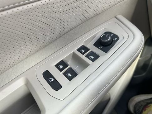 New 2026 Volkswagen Atlas SEL Premium R-Line AWD/4WD image 18