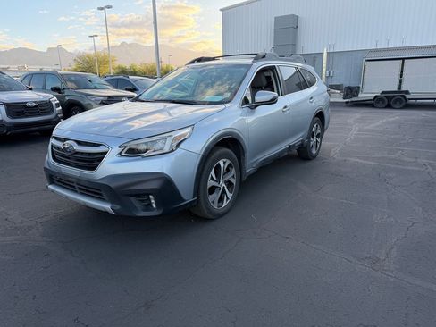 Used 2020 Subaru Outback Limited w/ Popular Package #2 image 3