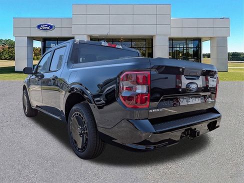 New 2026 Ford Maverick Lobo image 3