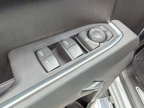 Used 2025 Chevrolet Silverado 1500 LT w/ Z71 Off-Road Package AWD/4WD image 21