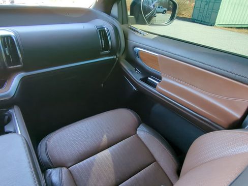 Certified 2025 Ford Expedition Max King Ranch image 15