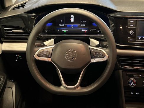 Used 2022 Volkswagen Taos S image 19