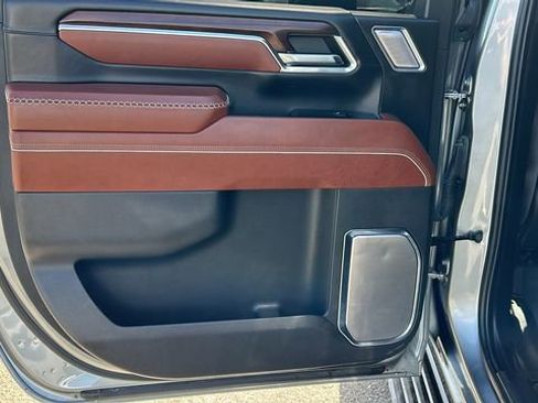 Used 2024 GMC Sierra 2500 Denali Ultimate image 14