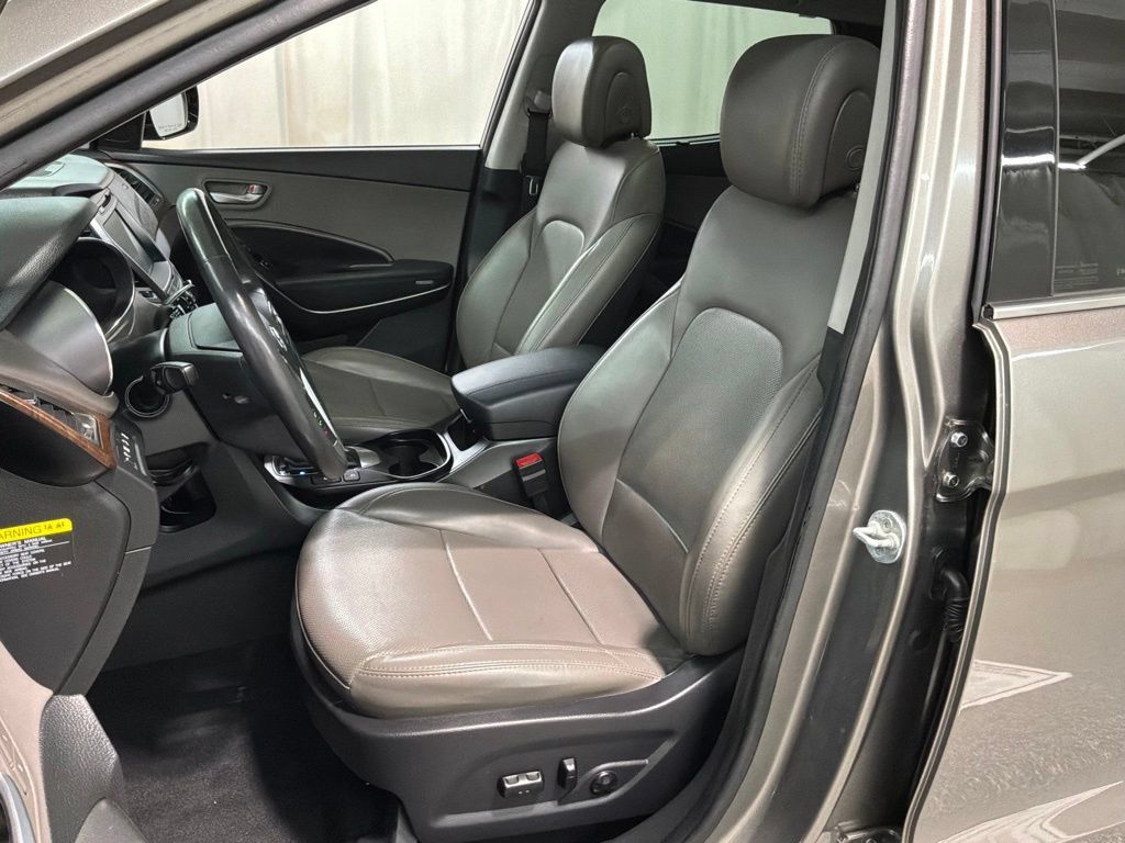 Used 2018 Hyundai Santa Fe Sport w/ 2.4L Tech Package 04 AWD/4WD image 20