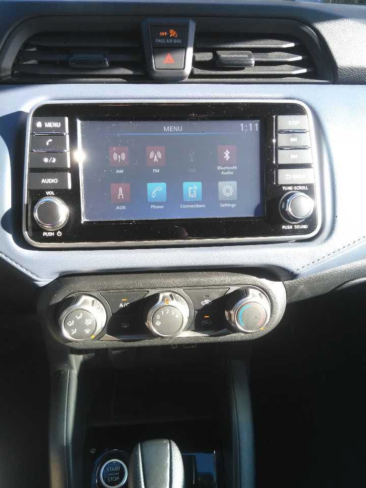 Used 2024 Nissan Versa SV FWD image 7