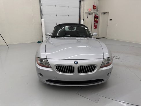 Used 2004 BMW Z4 3.0i RWD image 8