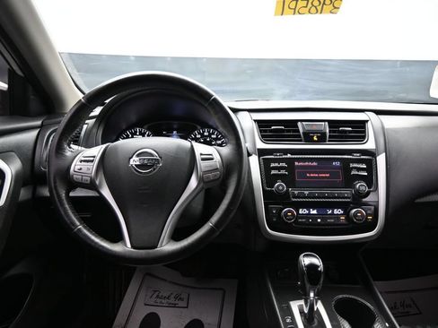 Used 2018 Nissan Altima 2.5 SV FWD image 13