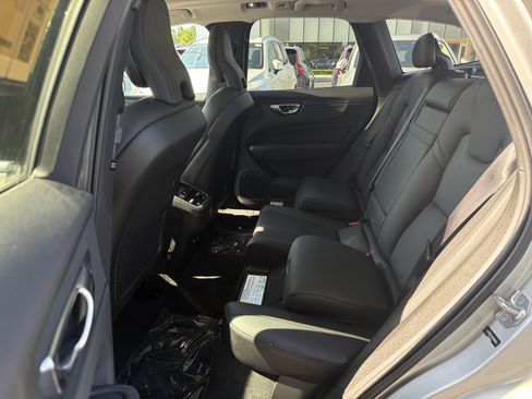 Used 2019 Volvo XC60 T5 Inscription w/ Protection Package Premier FWD image 32