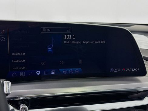 Used 2025 Cadillac Lyriq Sport image 16