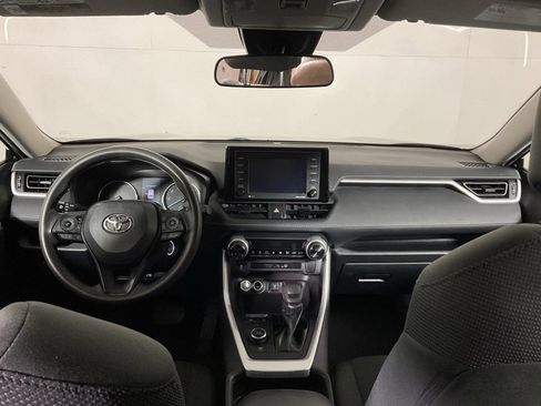 Used 2021 Toyota RAV4 LE image 20