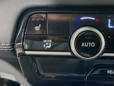 Used 2024 Honda Pilot Touring image 25