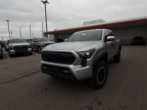 New 2026 Toyota Tacoma TRD Off-Road AWD/4WD image 2