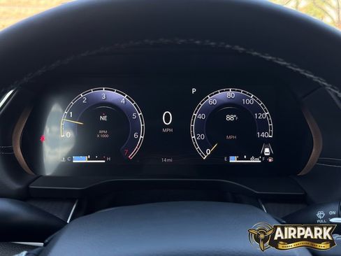 New 2025 Jeep Grand Cherokee L Laredo image 22