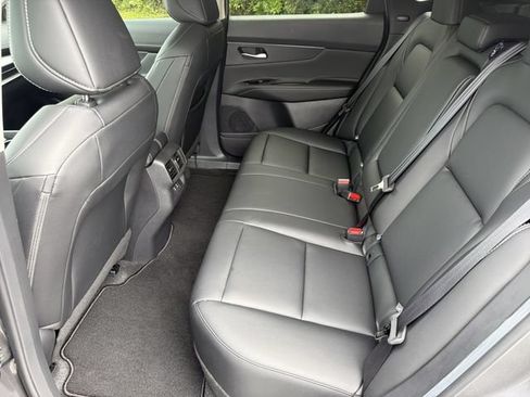 Certified 2025 Nissan Murano SV AWD/4WD image 23