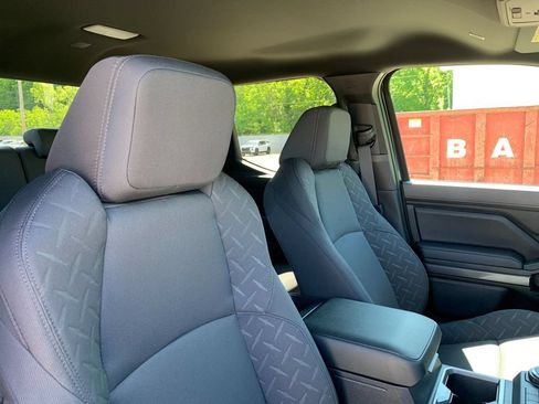 Used 2026 Toyota Tacoma SR5 AWD/4WD image 18