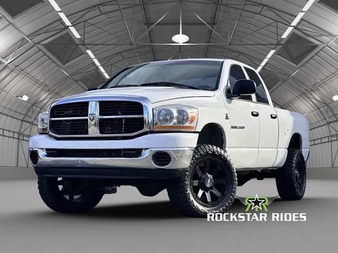Used 2006 Dodge Ram 2500 Truck SLT w/ Trailer Tow Group AWD/4WD image 3