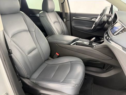 Used 2021 Buick Enclave Premium w/ Sun and Sites Package FWD image 31