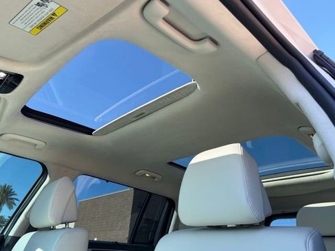 Used 2024 Hyundai Santa Fe Calligraphy image 14