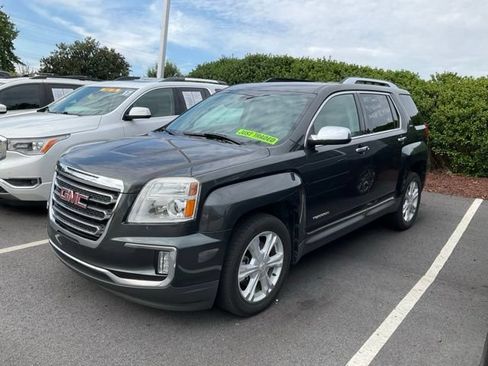 Used 2017 GMC Terrain SLT FWD image 3