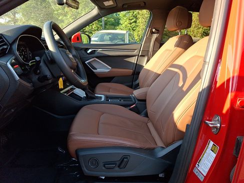 Used 2025 Audi Q3 2.0T Premium AWD/4WD image 13