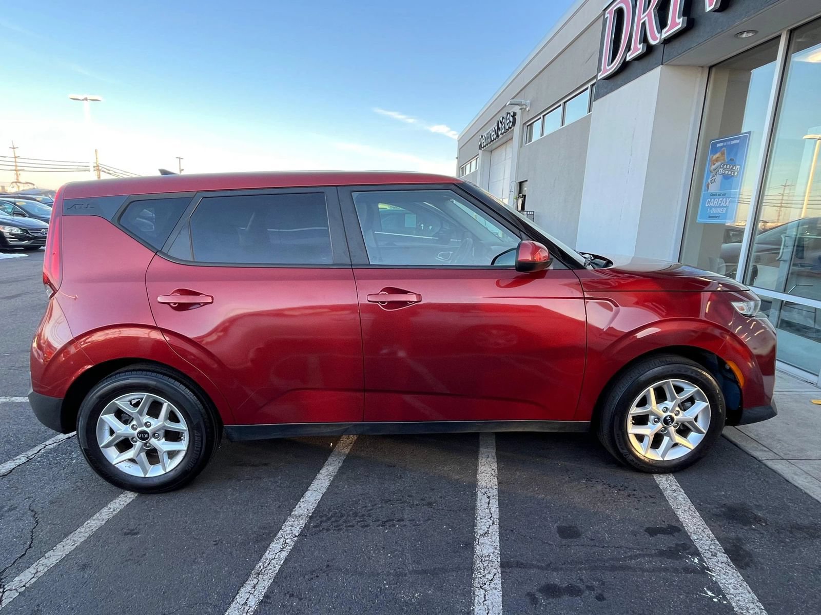 Used 2021 Kia Soul S FWD image 11
