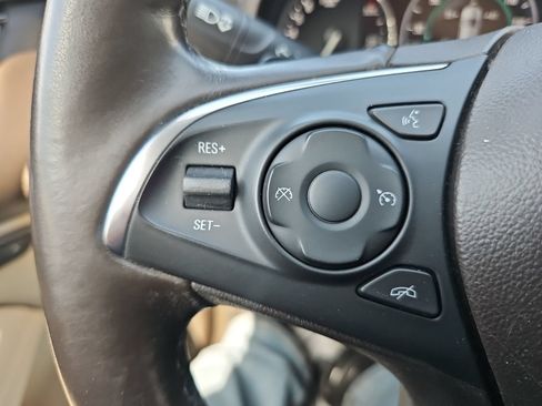 Used 2018 Buick LaCrosse Essence FWD image 26