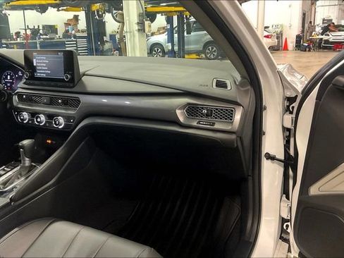 Used 2023 Acura Integra image 16