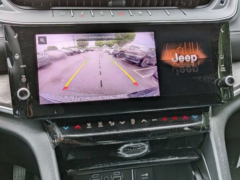 New 2026 Jeep Grand Cherokee Limited w/ Limited Altitude Package AWD/4WD image 25