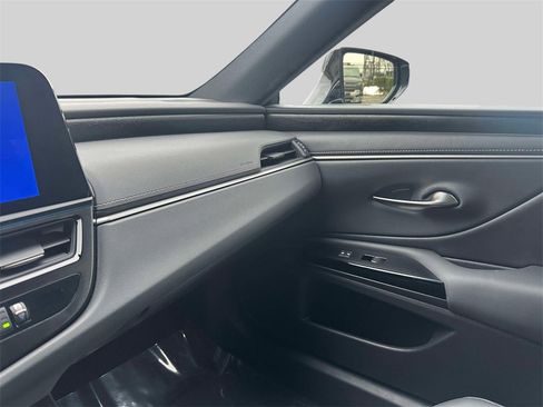 Certified 2023 Lexus ES 350 w/ Premium Package image 27