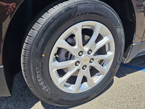 Used 2020 Chevrolet Equinox LT FWD image 29